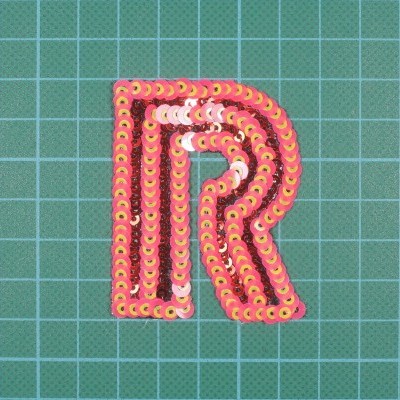 Letra R 6cm x 4,5cm Bordada com Lantejoulas sobre base de tule com Cola