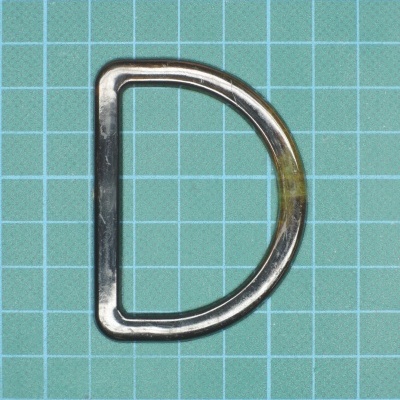 Argola Meia Lua 6,3cm com interior 5cm