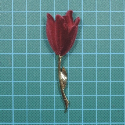 Pregadeira 2,4x7,2cm Flor Vinho/OR