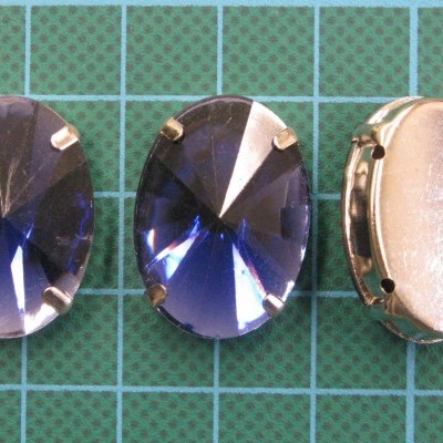 Pedra Oval 25mm x 18mm com Base Metálica e Garras