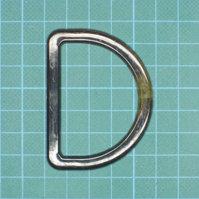 Argola Meia Lua 6,3cm com interior 5cm