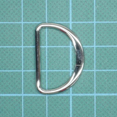 Meia Lua Metálica Achatada 25mm Prateada