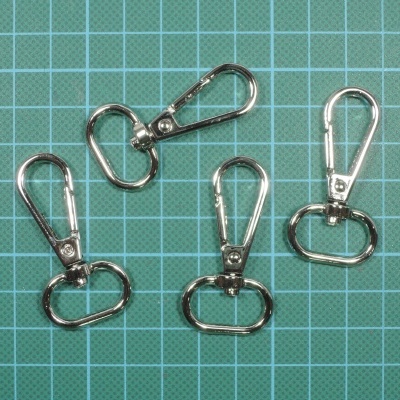 Mosquetão Metálico 2,5x4,8cm