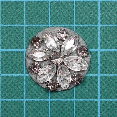 Aplicação Base Feltro Termocolante com Pedras 2,7cm