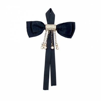 Aplicação Laço com Fita de Cetim e Gorgorão Passador Metálico com brilhantes