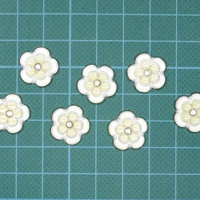 Tacha Flor 15mm com Brilhante 15mm Termocolante