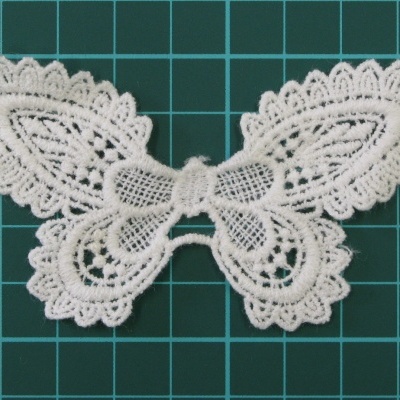 Borboleta Rendada 4,8cm x 9cm
