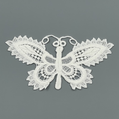 Borboleta Rendada 10,9cm x 20,7cm