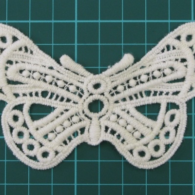 Borboleta Rendada 6,5cm x 11,7cm