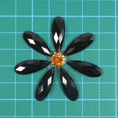 Aplicação Flor Base Cola c/pedra 8x22cm 7 Pétalas