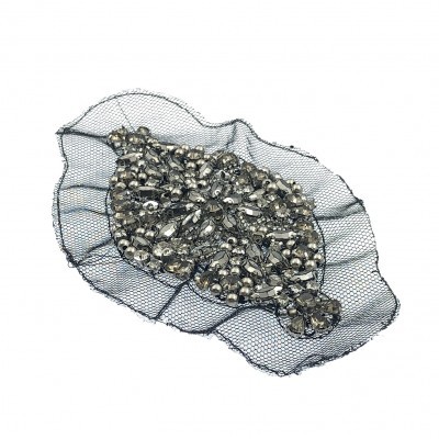 Aplicação com Missangas e Pedras Cosidas