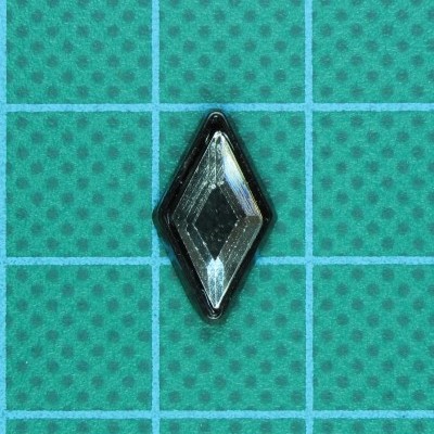 Tacha Losango 8mmx14mm com Pedra Termocolante