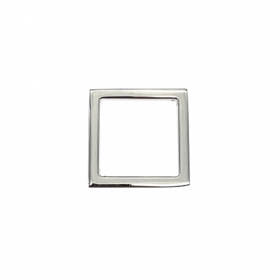 Anel quadrado de metal prateado com recorte quadrado central