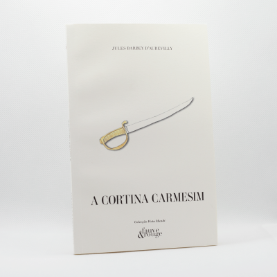 A cortina carmesim