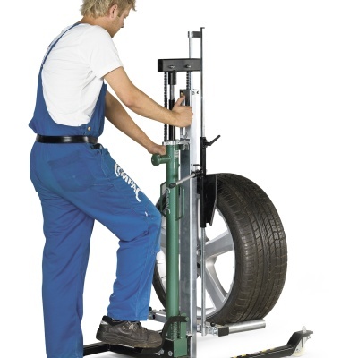 COMPAC - ELEVADOR DE RODAS