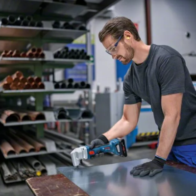 ROEDORA SEM FIO GNA 18V-16 E PROFESSIONAL