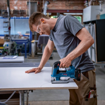 Serra de recorte sem fio GST 18V-155 BC Professional