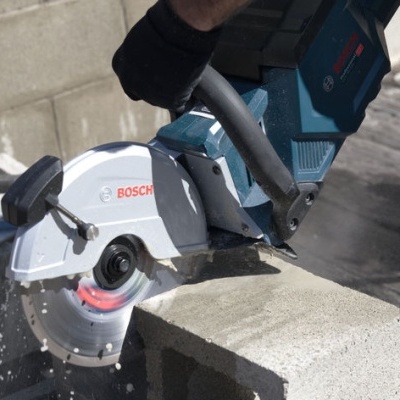 Cortadora e rebarbadora de betão sem fio GCS 18V-230