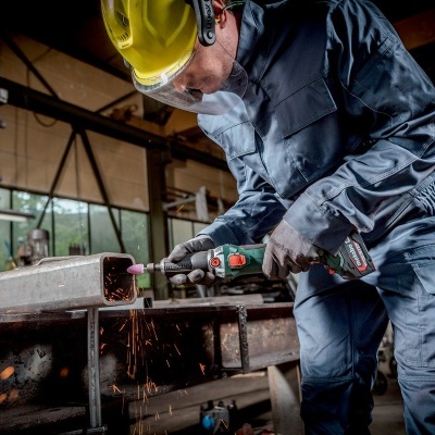 Retificadora direita sem fio GVB 18 LTX BL 11-28