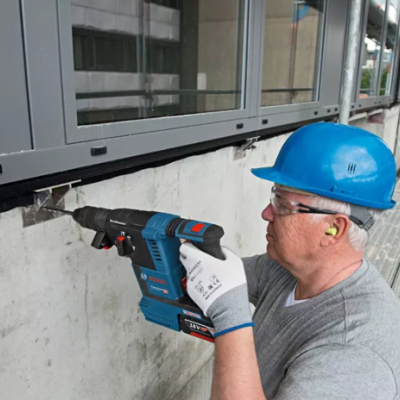 Kit Rebarbadora GWS 18V-10 P + Martelo GBH 18V-26