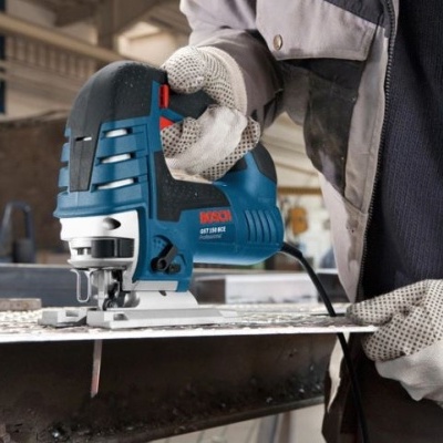 Serra de recorte GST 150 BCE Profissional