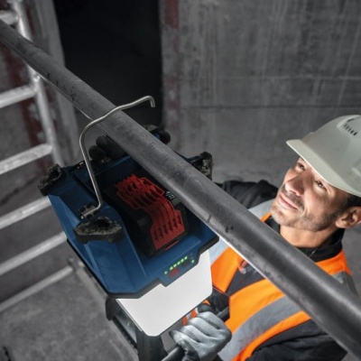 Foco de obra sem fio GLA 18VH-7500