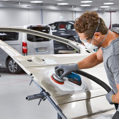 Aparafusadora + Lixadeira excêntrica + Serra vertical + Serra de imersão (KIT 18V BOSCH)