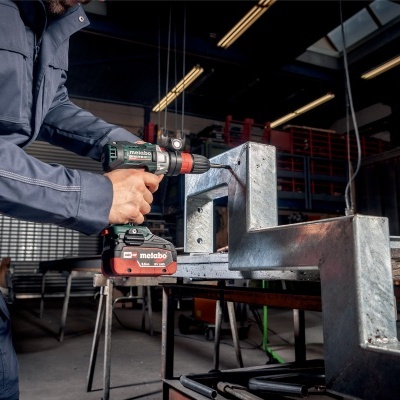 Máquina de abrir roscas sem fio GB 18 LTX BL Q I