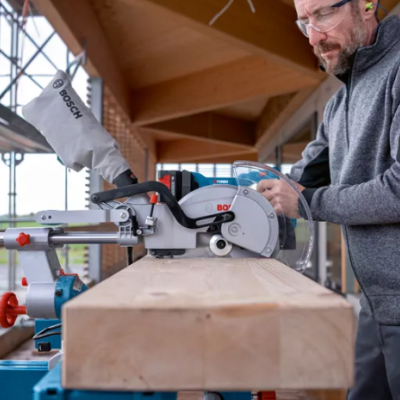 Serra de Cortes e Meia Esquadria GCM 18V-254 D