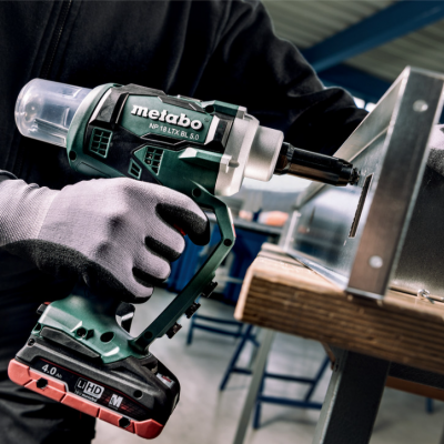 Rebitadora sem fio, 18 V NP 18 LTX BL 5.0