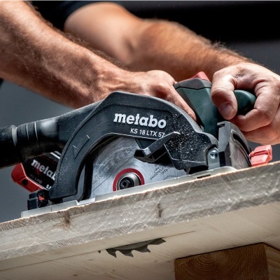 Serra circular sem fio KS 18 LTX 57 BL + Calha-guia FS 160