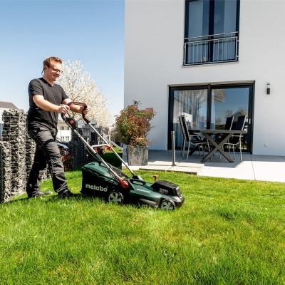 Corta-relvas sem fio RM 36-18 LTX BL 36