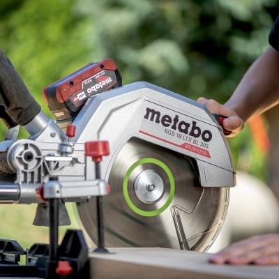 Serras de esquadrias sem fio KGS 18 LTX BL 305