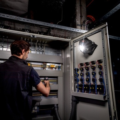 Holofote sem fio BSA 12-18 LED 2000