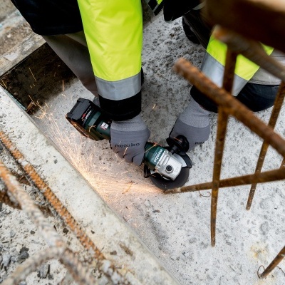 Rebarbadora angular sem fio W 18 L 9-125