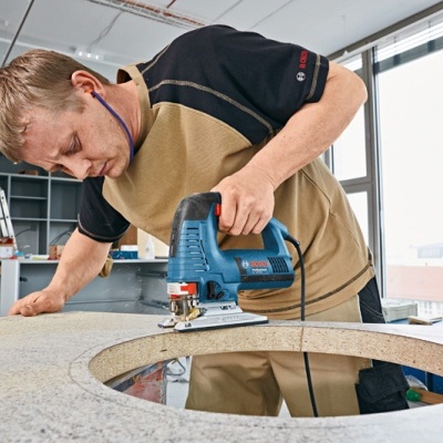 Serra vertical GST 160 BCE