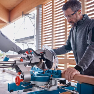 Serra de Cortes e Meia Esquadria GCM 18V-254 D