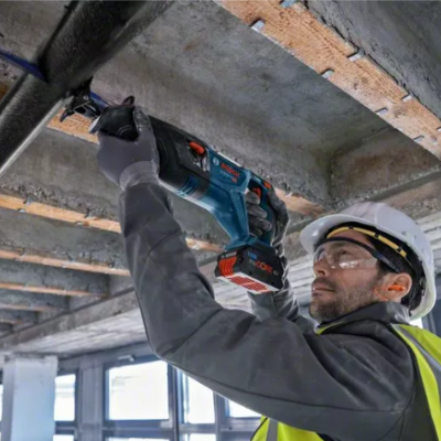 Serra Sabre sem fio Biturbo GSA 18V-28 PROFESSIONAL