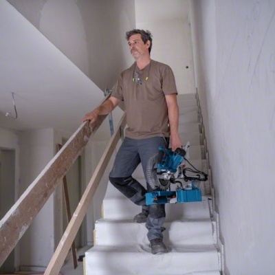 Serra de cortes transversais e de meia esquadria GCM 305-216 D