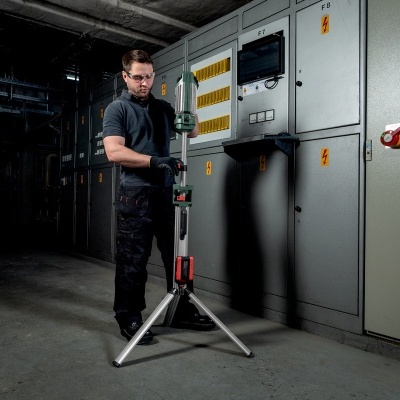 Holofote sem fio BSA 18 LED 5000 DUO-S