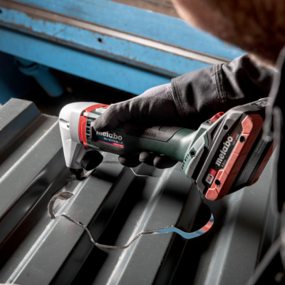 Roedora sem fio 18 Volt NIV 18 LTX BL 1.6