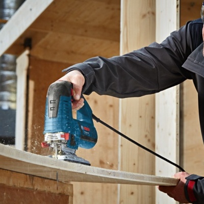 Serra vertical GST 160 BCE