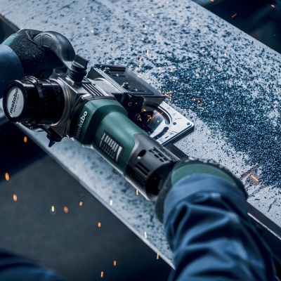 Chanfradora de cantos e arestas para metal KFMV 17-15 F