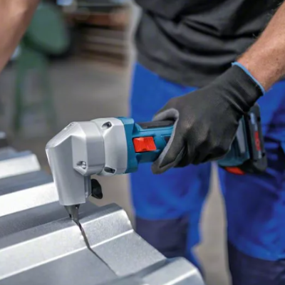 ROEDORA SEM FIO GNA 18V-16 E PROFESSIONAL