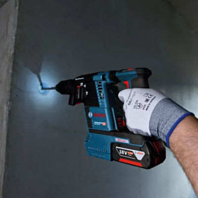 Kit Rebarbadora GWS 18V-10 P + Martelo GBH 18V-26