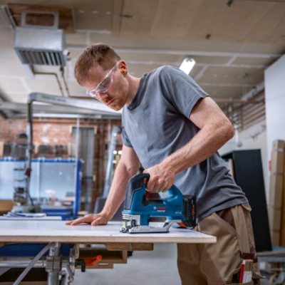 Serra de recorte sem fio GST 18V-155 BC Professional