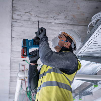 Aparafusadora GSR 18V-65 + Rebarbadora GWS 18V-8 + Martelo perfurador GBH 18V-22 (KIT 18V BOSCH)