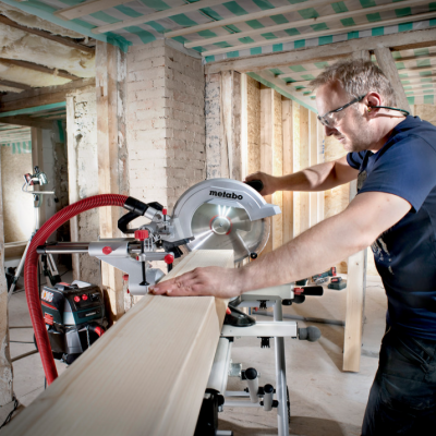 Serra corte transversal e esquadrias KGS 305 M