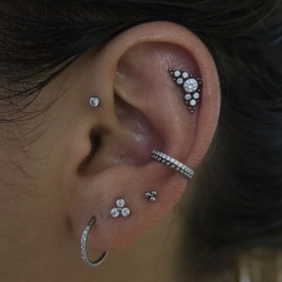 Argola de beads e zircónias