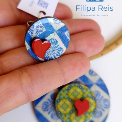 Anel azulejo castanho coração